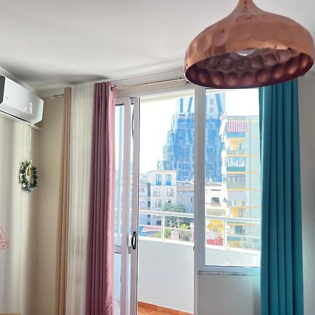 Sunlit House City Center 地拉那 外观 照片